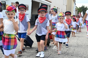 Sainte-Sigolène : près de 400 enfants défilent pour la kermesse de l&#039;école Saint-Joseph