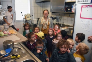 Yssingeaux : des maternelles découvrent les secrets d’un boulanger-pâtissier