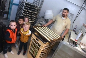 Yssingeaux : des maternelles découvrent les secrets d’un boulanger-pâtissier