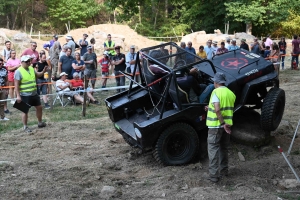 Bas-en-Basset : les 4x4 font le show au trial