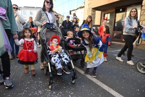 Bas-en-Basset : le Carnaval des enfants baigné par le soleil