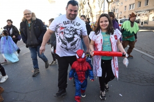 Bas-en-Basset : le Carnaval des enfants baigné par le soleil