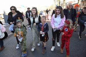 Bas-en-Basset : le Carnaval des enfants baigné par le soleil