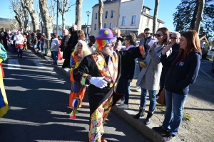 Bas-en-Basset : le Carnaval des enfants baigné par le soleil