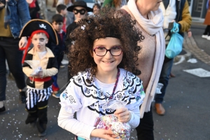 Bas-en-Basset : le Carnaval des enfants baigné par le soleil