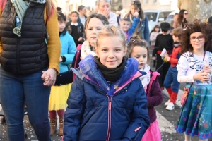 Bas-en-Basset : le Carnaval des enfants baigné par le soleil