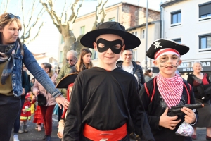 Bas-en-Basset : le Carnaval des enfants baigné par le soleil