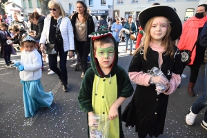 Bas-en-Basset : le Carnaval des enfants baigné par le soleil