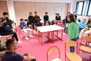 Yssingeaux : six ateliers sur les réseaux sociaux au lycée Chabrier