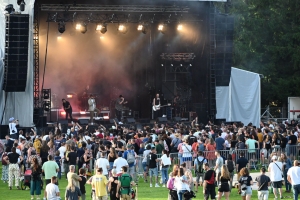 Sainte-Sigolène : environ 2 500 festivaliers pour la première soirée des Brumes