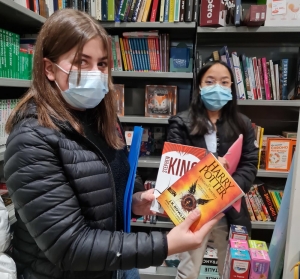 Monistrol-sur-Loire : les jeunes de 4e du collège privé ont choisi leurs livres à la librairie