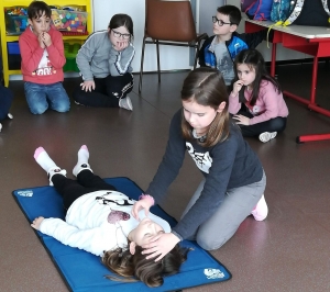 Apprendre à porter secours au programme des écoliers de Lantriac