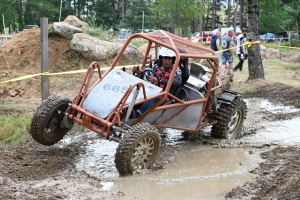 Un gros plateau de 4x4 au trial de Bas-en-Basset (vidéo)