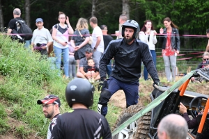 Un gros plateau de 4x4 au trial de Bas-en-Basset (vidéo)