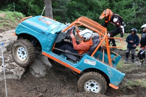 Un gros plateau de 4x4 au trial de Bas-en-Basset (vidéo)