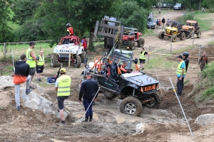 Un gros plateau de 4x4 au trial de Bas-en-Basset (vidéo)