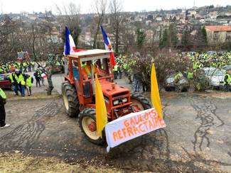 Première Mobilisation De Lan Neuf Pour Les Gilets Jaunes Au