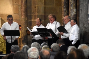 Retournac : deux chorales en choeur dans l&#039;église