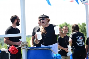 Fay-sur-Lignon : c&#039;était Fay Plage dimanche pour le défilé des chars