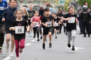 Le Puy-en-Velay : les courses enfants des 15 km du Puy en photos