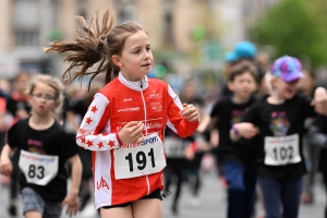 Le Puy-en-Velay : les courses enfants des 15 km du Puy en photos