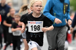 Le Puy-en-Velay : les courses enfants des 15 km du Puy en photos