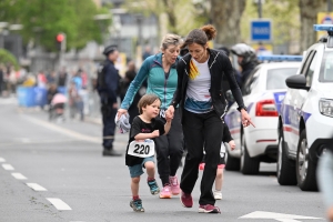 Le Puy-en-Velay : les courses enfants des 15 km du Puy en photos