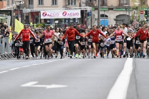 Le Puy-en-Velay : les courses enfants des 15 km du Puy en photos