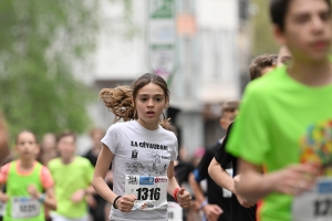 Le Puy-en-Velay : les courses enfants des 15 km du Puy en photos