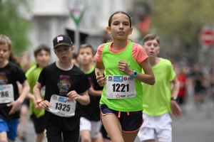 Le Puy-en-Velay : les courses enfants des 15 km du Puy en photos