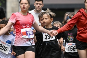 Le Puy-en-Velay : les courses enfants des 15 km du Puy en photos