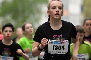 Le Puy-en-Velay : les courses enfants des 15 km du Puy en photos