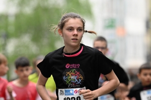 Le Puy-en-Velay : les courses enfants des 15 km du Puy en photos