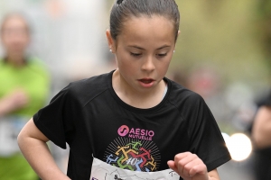 Le Puy-en-Velay : les courses enfants des 15 km du Puy en photos