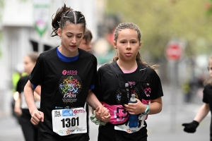 Le Puy-en-Velay : les courses enfants des 15 km du Puy en photos