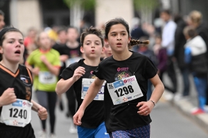 Le Puy-en-Velay : les courses enfants des 15 km du Puy en photos