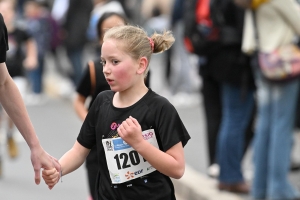 Le Puy-en-Velay : les courses enfants des 15 km du Puy en photos