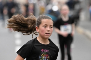 Le Puy-en-Velay : les courses enfants des 15 km du Puy en photos