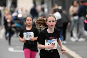 Le Puy-en-Velay : les courses enfants des 15 km du Puy en photos