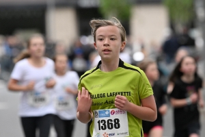 Le Puy-en-Velay : les courses enfants des 15 km du Puy en photos