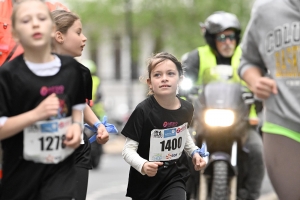 Le Puy-en-Velay : les courses enfants des 15 km du Puy en photos