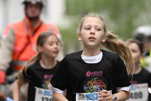 Le Puy-en-Velay : les courses enfants des 15 km du Puy en photos