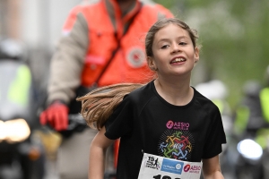 Le Puy-en-Velay : les courses enfants des 15 km du Puy en photos