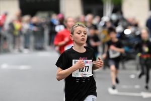 Le Puy-en-Velay : les courses enfants des 15 km du Puy en photos