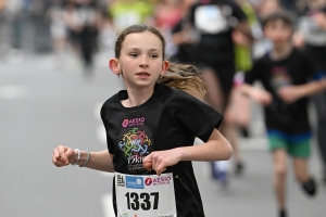 Le Puy-en-Velay : les courses enfants des 15 km du Puy en photos