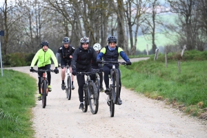 Saint-Romain-Lachalm : 320 randonneurs sur la 7e Bad&#039;in Tour