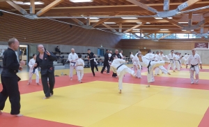 Jacques Tapol, une star du karaté français, en stage à Yssingeaux