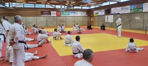 Jacques Tapol, une star du karaté français, en stage à Yssingeaux