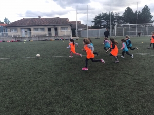 Football en CP à l’école Notre Dame-du-château à Monistrol-sur-Loire