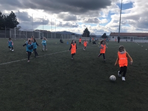 Football en CP à l’école Notre Dame-du-château à Monistrol-sur-Loire